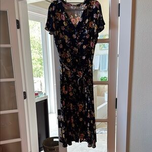 LOFT women’s Maxi Floral Sundress with Flutter Sleeves size 14